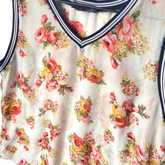JW Floral Sheer Sleeveless v-neck top, Size Large - Picture 2 of 8